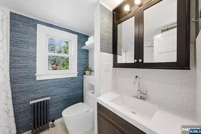 181 Highwood Avenue, Leonia, NJ 07605 - Photo 8