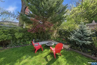 181 Highwood Avenue, Leonia, NJ 07605 - Photo 26