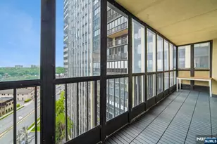 300 Winston Dr 923, Cliffside Park, NJ 07010 - Photo 20