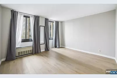 300 Winston Drive 923 #923, Cliffside Park, NJ 07010 - Photo 8