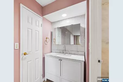 300 Winston Drive 923 #923, Cliffside Park, NJ 07010 - Photo 16