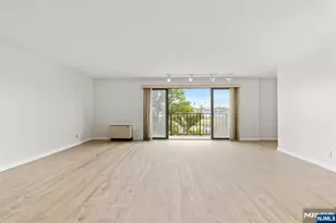 1150 River Road 4H, Edgewater, NJ 07020 - Photo 6