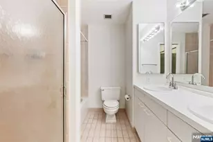1150 River Road 4H, Edgewater, NJ 07020 - Photo 24