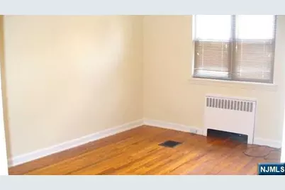 416 Palisade Avenue, Cliffside Park, NJ 07010 - Photo 10