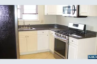 416 Palisade Avenue, Cliffside Park, NJ 07010 - Photo 8