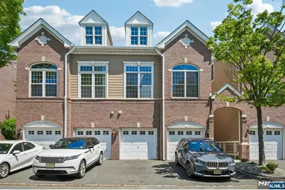 102 Abbie Court B1 #B1, West New York, NJ 07093 - Photo 2