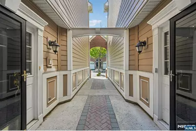 102 Abbie Court B1 #B1, West New York, NJ 07093 - Photo 32