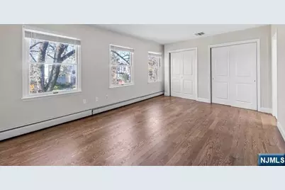 37-2 Smith Street 37-2 #37-2, Waldwick, NJ 07463 - Photo 8