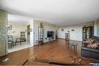 2200 N Central Road 6H #6H, Fort Lee, NJ 07024 - Photo 8