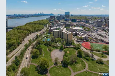 2200 N Central Road 6H #6H, Fort Lee, NJ 07024 - Photo 2