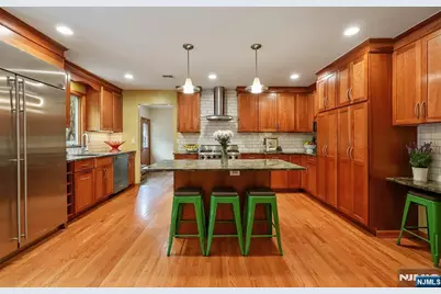 720 Maxwell Place, Ridgewood, NJ 07450 - Photo 6