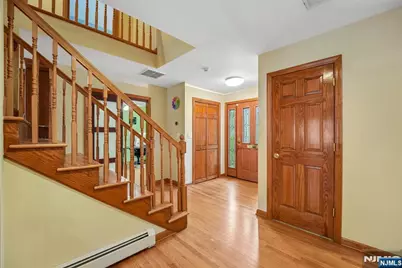 720 Maxwell Place, Ridgewood, NJ 07450 - Photo 2