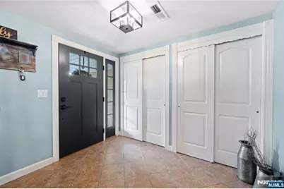 11 Barbara Drive, Clifton, NJ 07013 - Photo 4