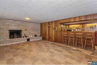 557 Taunton Road, Wyckoff Township, NJ 07481 - Photo 32
