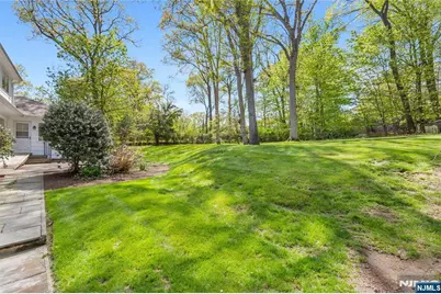 557 Taunton Road, Wyckoff Township, NJ 07481 - Photo 38