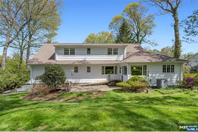 557 Taunton Road, Wyckoff Township, NJ 07481 - Photo 34
