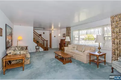 557 Taunton Road, Wyckoff Township, NJ 07481 - Photo 6