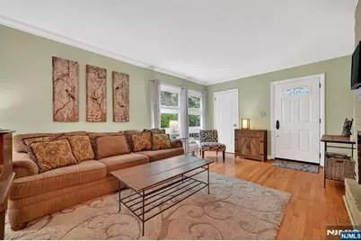 63 Alcott Road, Mahwah, NJ 07430 - Photo 8