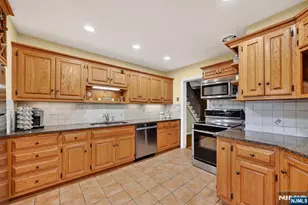 63 Alcott Rd, Mahwah, NJ 07430 - Photo 18