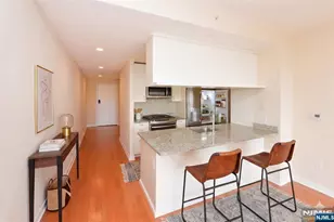 1111 Hudson Park 1111, Edgewater, NJ 07020 - Photo 4