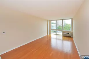 1111 Hudson Park 1111, Edgewater, NJ 07020 - Photo 2