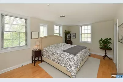 5303 Rio Vista Drive, Mahwah, NJ 07430 - Photo 8