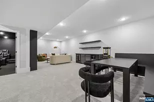 424 Ridgewood Ave, Paramus, NJ 07652 - Photo 38