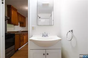192 High St, Northvale, NJ 07647 - Photo 16