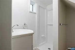 192 High St, Northvale, NJ 07647 - Photo 14