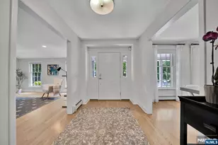 10 Carolina Pl, Ridgewood, NJ 07450 - Photo 4