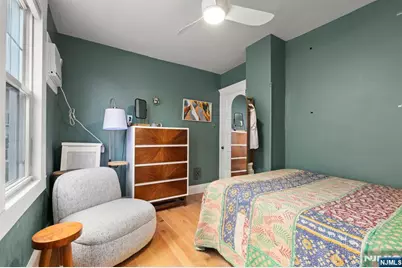 370 Undercliff Avenue, Edgewater, NJ 07020 - Photo 24