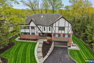 536 Illingworth Ave, Englewood, NJ 07631 - Photo 4