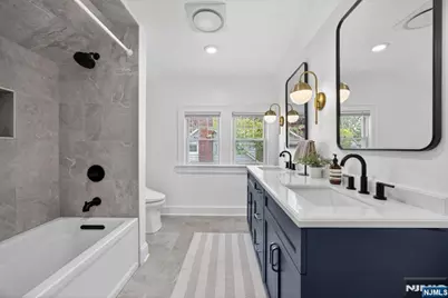 653 Ridgewood Avenue, Montclair, NJ 07043 - Photo 18