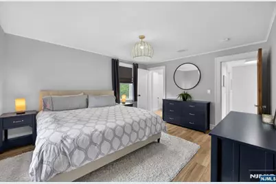 653 Ridgewood Avenue, Montclair, NJ 07043 - Photo 12