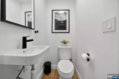 653 Ridgewood Avenue, Montclair, NJ 07043 - Photo 10