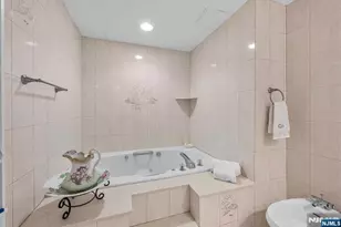 800 Palisade Ave 1701, Fort Lee, NJ 07024 - Photo 38