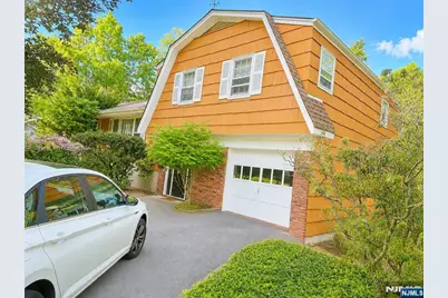 1 Lyons Place, Westwood, NJ 07675 - Photo 2