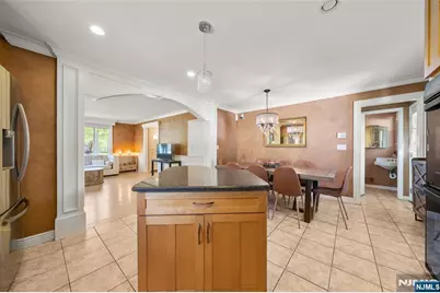 38 Carlson Court, Closter, NJ 07624 - Photo 12