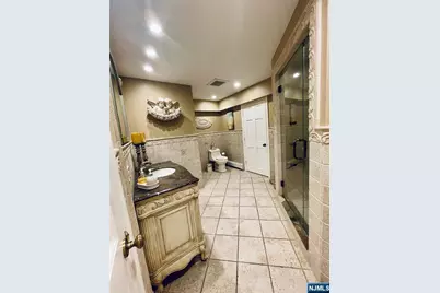 317 Rock Ridge Court, Franklin Lakes, NJ 07417 - Photo 38