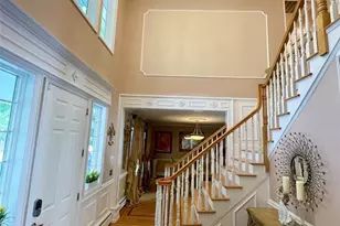 317 Rock Ridge Ct, Franklin Lakes, NJ 07417 - Photo 4