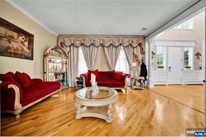 317 Rock Ridge Court, Franklin Lakes, NJ 07417 - Photo 8
