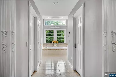317 Rock Ridge Court, Franklin Lakes, NJ 07417 - Photo 20
