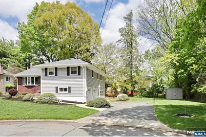 800 Glenside Court, Oradell, NJ 07649 - Photo 34