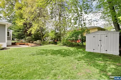 800 Glenside Court, Oradell, NJ 07649 - Photo 36
