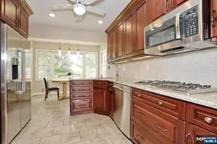800 Glenside Ct, Oradell, NJ 07649 - Photo 10