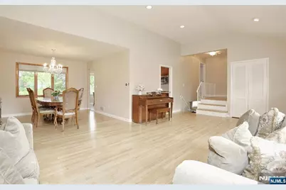 800 Glenside Court, Oradell, NJ 07649 - Photo 8