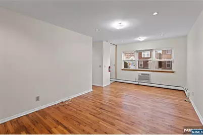 239 Crescent Lane 1 #1, Cliffside Park, NJ 07010 - Photo 12