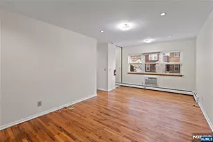239 Crescent Ln 1, Cliffside Park, NJ 07010 - Photo 12