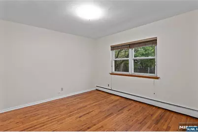 239 Crescent Lane 1 #1, Cliffside Park, NJ 07010 - Photo 14