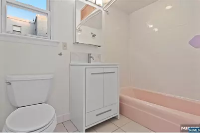 239 Crescent Lane 1 #1, Cliffside Park, NJ 07010 - Photo 18